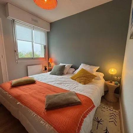 - 3 Pieces Avec Balcon, Parking, Proche Et Centre-ville - Fr-1-478-280 * 퀴베론